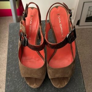 Via Spiga - V Marie Brown/Toast -Size 6.5